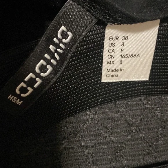 Little black dress - Picture 9 of 9